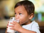 Children allergic to cow's milk smaller and lighter (news)