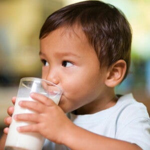 Children allergic to cow's milk smaller and lighter (news)