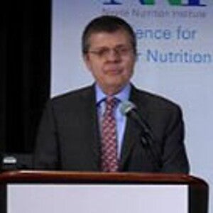 The role of family meals in obesity prevention  (videos)