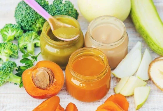 Complementary Feeding Infographics (Based on Learning Lead) fruits and vegetables and bottled fruits and vegetable puree