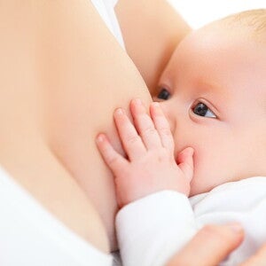 Breastfeeding mothers produce COVID-19 antibodies capable of neutralizing virus (news)
