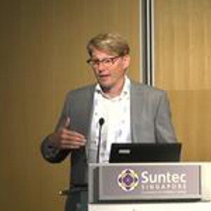 Feeding the child with severe hepatic and renal failure (videos)