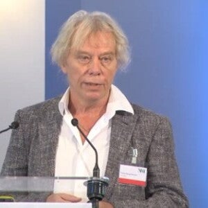 Oligosaccharides and Viral Infections: Milk Oligosaccharides versus algal Fucan-Polysaccharides (videos)