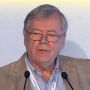 Role of milk and dairy products in growth of the child (videos)