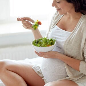How does diet during pregnancy impact allergies in offspring?  (news)
