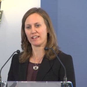 Effects of Milk Antibodies and other Proteins on the Commensal Flora (videos)